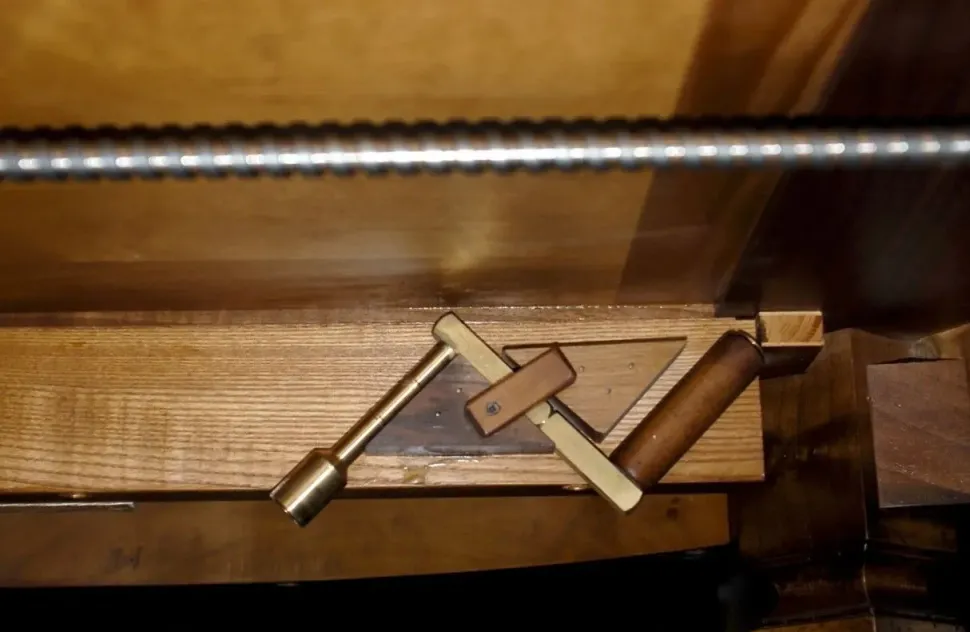 Tavolo ovale Stazzema Faber mobili scontato del 50%