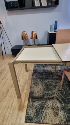 Tavolo Paris di Ingenia scontato del 42%