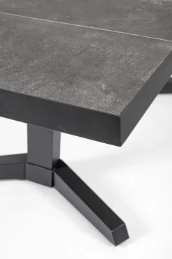 Tavolo per l'esterno modello Robert Bizzotto con forte sconto