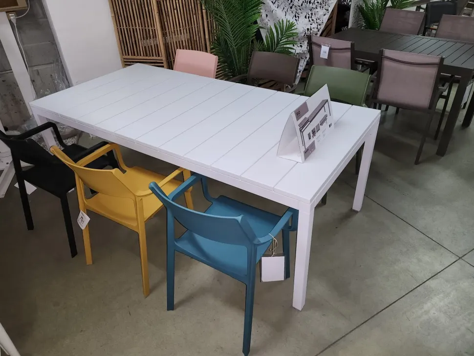 Tavolo per l'esterno modello Rio 210 ext Nardi a prezzi convenienti