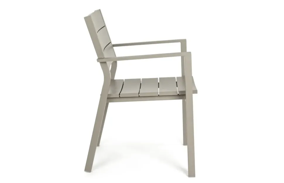 Tavolo per l'esterno Tavolo skipper tortora con 6 poltroncine shark tortora Bizzotto a prezzo scontato