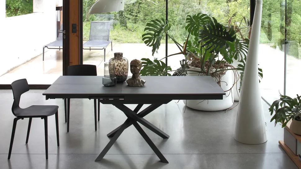 Tavolo quadrato Tokyo 108 di Altacom a prezzo riservato