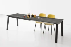 Tavolo rettangolare a quattro gambe Delta 120 Point house scontato