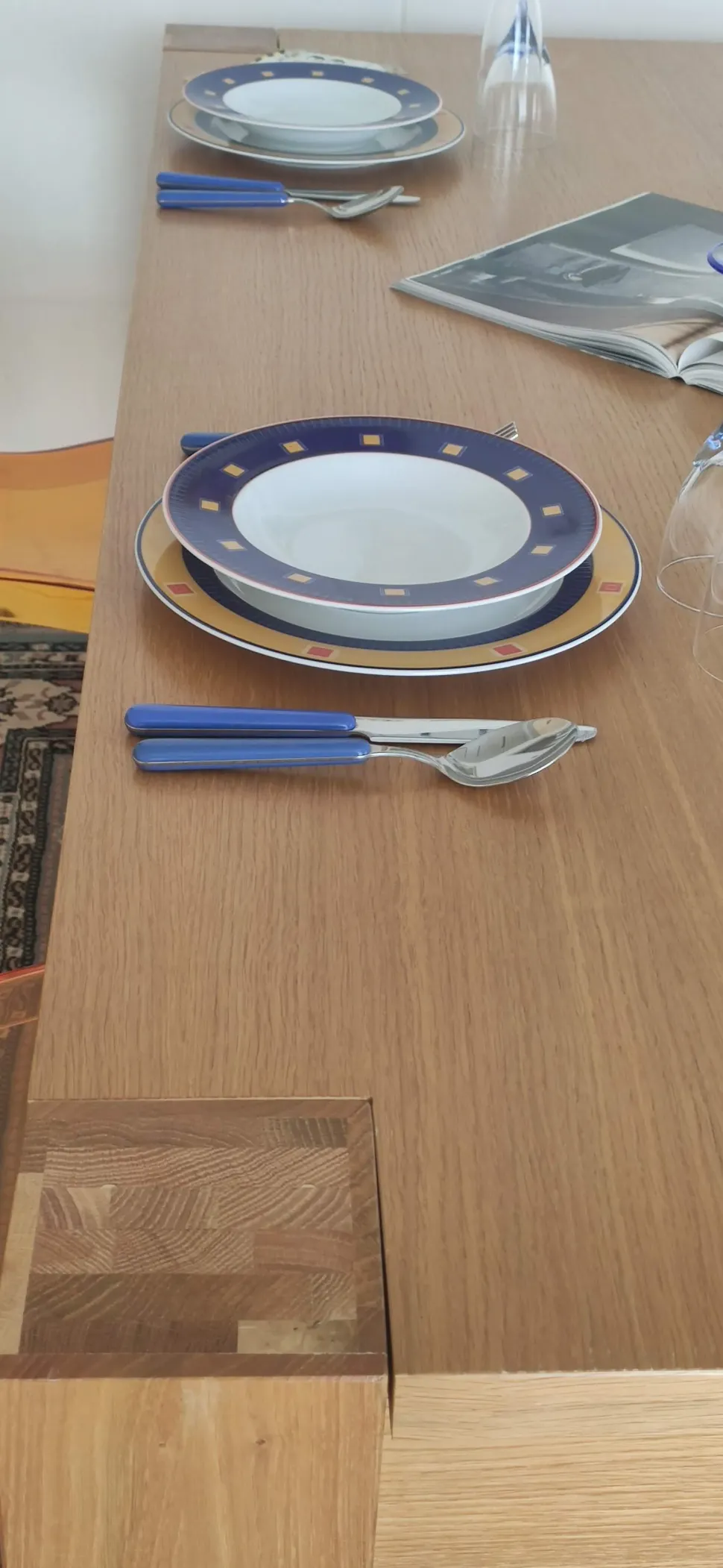 Tavolo rettangolare a quattro gambe Fiandre Artigianale scontato