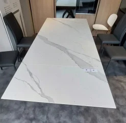 Tavolo rettangolare Bontempi in ceramica artistica, offerta outlet.