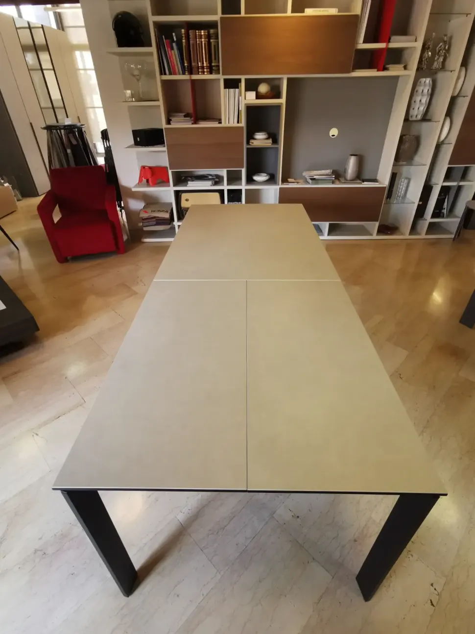 Tavolo rettangolare Eminence fast di Connubia a prezzo riservato