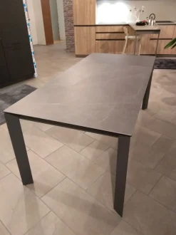 Tavolo rettangolare in ceramica Galileo di Friulsedie in Offerta Outlet