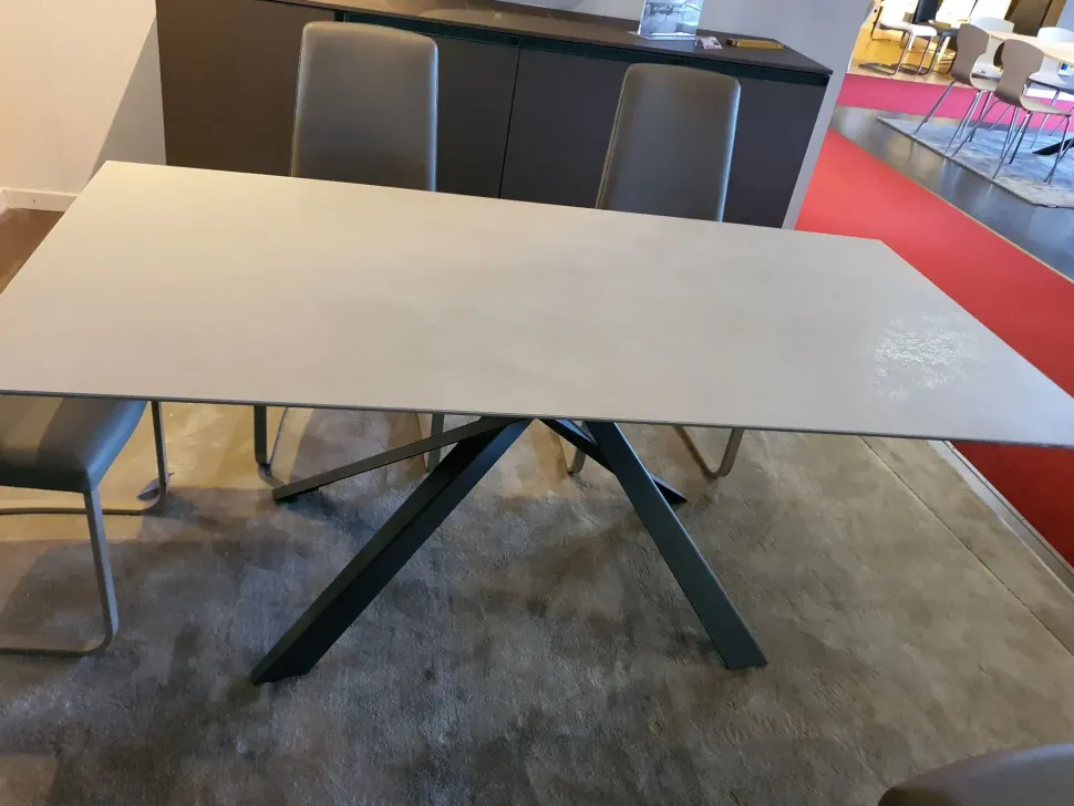 Tavolo rettangolare in ceramica Diago di Ozzio in Offerta Outlet