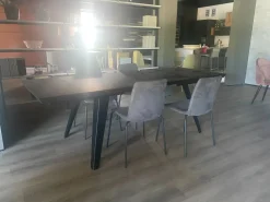 Tavolo rettangolare in legno Scott  Stones in Offerta Outlet