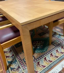 Tavolo rettangolare in legno Quadro di Artigianale in Offerta Outlet