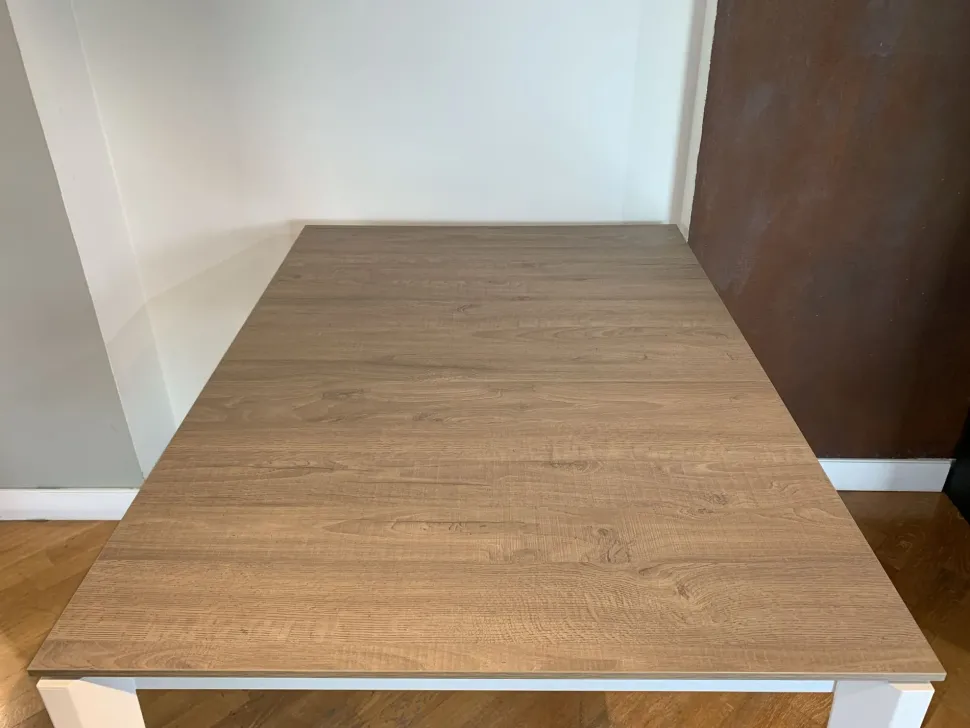 Tavolo rettangolare in legno Pentagon di Connubia in Offerta Outlet