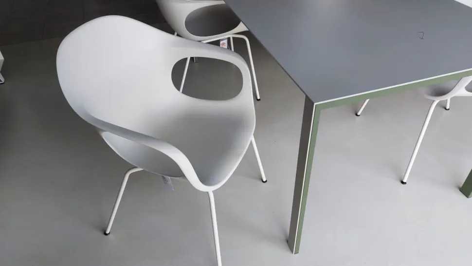 Tavolo rettangolare Thin-k Kristalia scontato del 37%