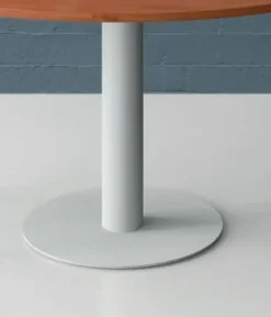 Tavolo riunione in legno Derby con 6 sedie  Flycom a prezzi convenienti