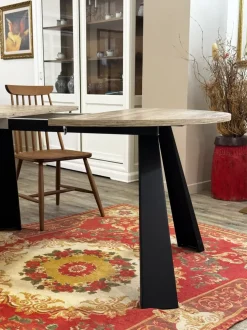 Tavolo rotondo Saturnino La seggiola scontato del 40%