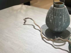 Tavolo sagomato Skorpio Cattelan italia scontato del 20%