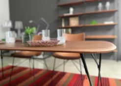 Tavolo sagomato Viscount of wood Kartell scontato del 30%