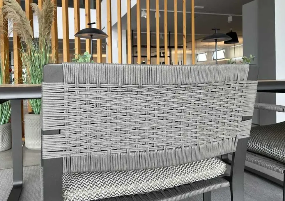 Tavolo scontato per l'esterno Golden gate Molteni & c