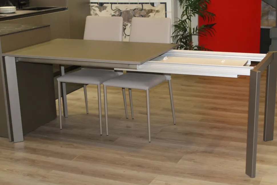 Tavolo Space di Scavolini scontato del 18%