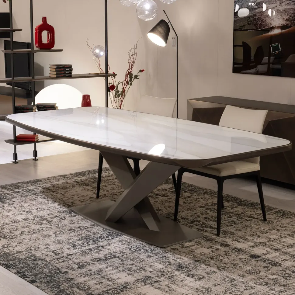 Tavolo Stratos outlet di Cattelan italia scontato del 33%