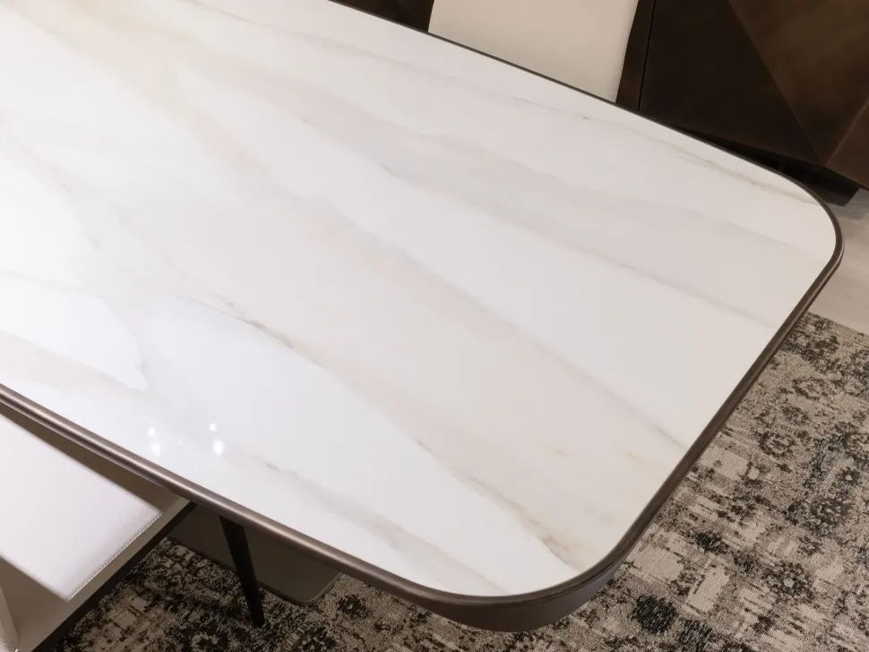 Tavolo Stratos outlet di Cattelan italia scontato del 33%