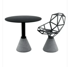 Tavolo Table one bistro h 72 79x79 magis Magis in laminato Fisso scontato 58%