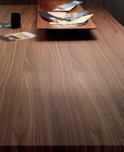 Tavolo Tavolo con base in metallo  Md work a prezzo scontato