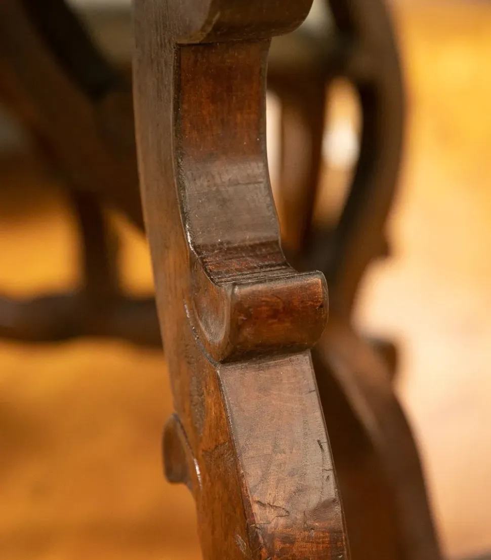 Tavolo Tavolo fratino legno antico massello noce + n. 4 sedie Artigianale a prezzo ribassato