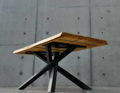 Tavolo Tavolo rovere nodato Collezione esclusiva in OFFERTA OUTLET -40%