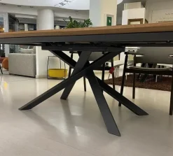 Tavolo 4x4 di Ozzio scontato del 30%