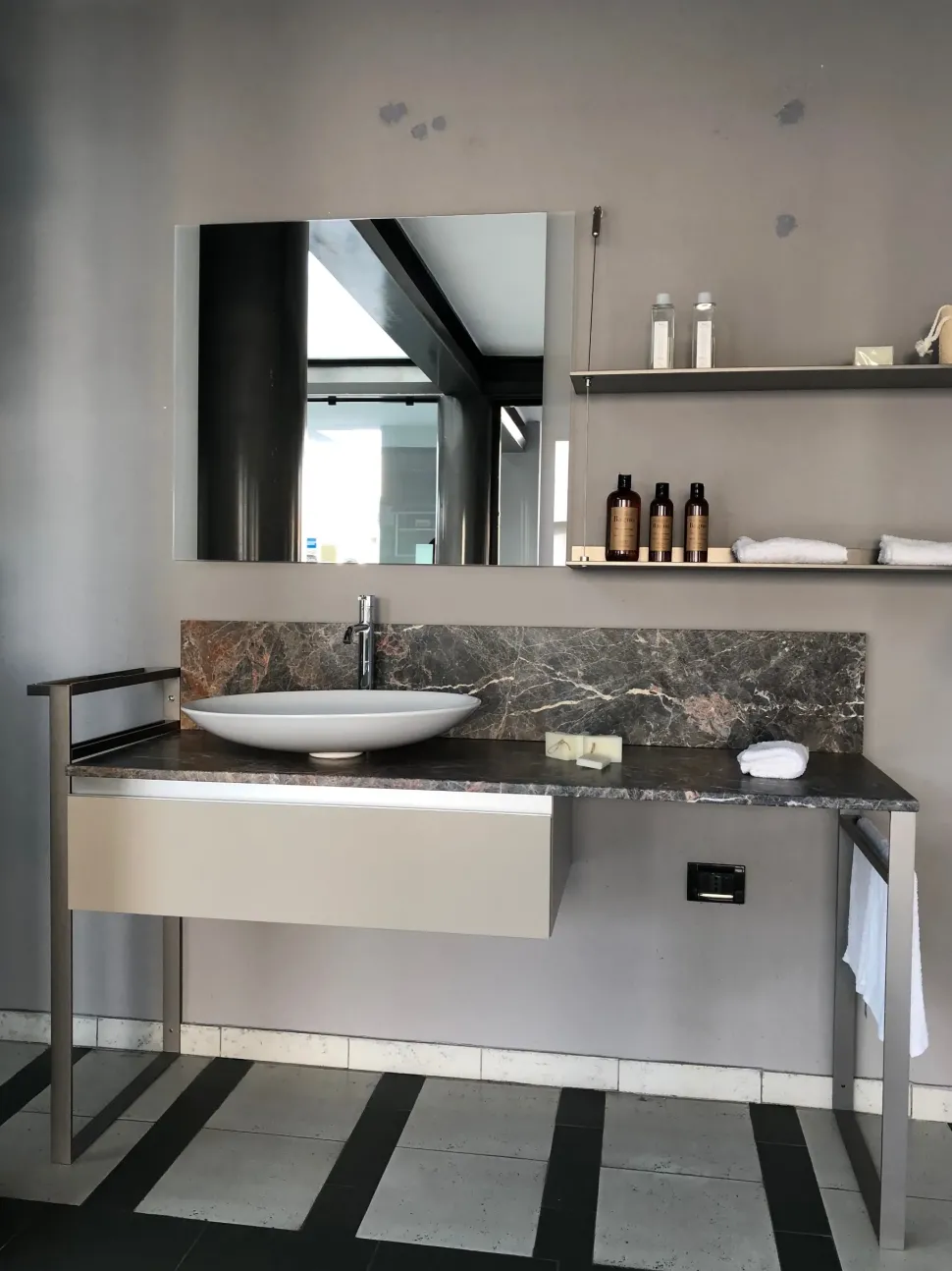 Tratto Scavolini: mobile bagno a terra A PREZZI OUTLET