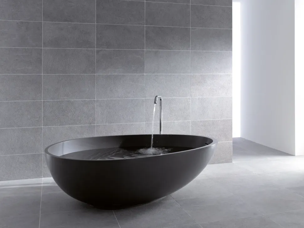 Vasca da bagno a prezzo scontato Vov next black a marchio Mastella