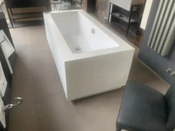 Vasca da bagno in Corian modello Vasca freestanding style sistem rivestita in corian 180x80 cm Artigianale a prezzo scontato