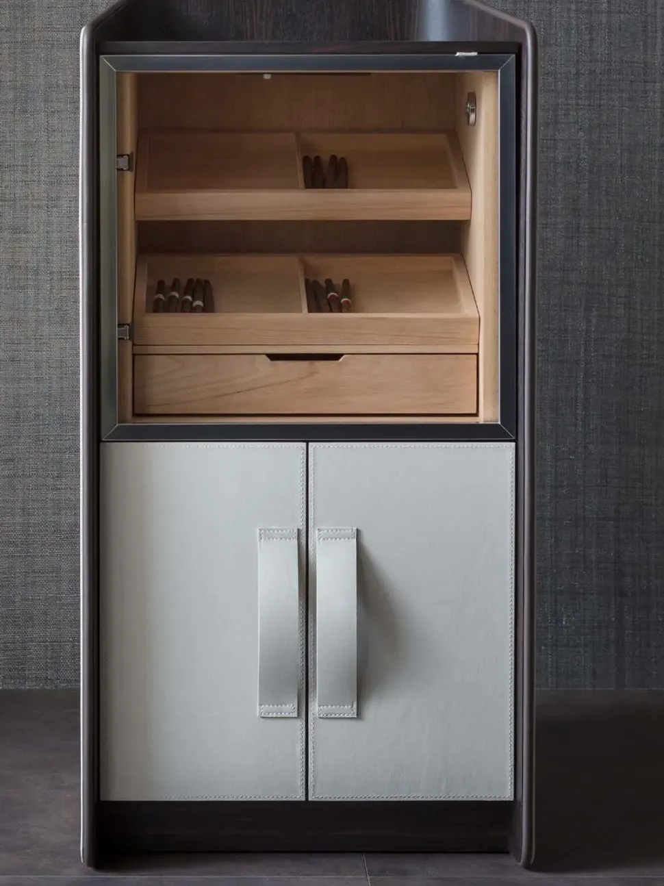 Vetrinetta modello Gentleman in stile design di Flou a PREZZI OUTLET approfittane ora!