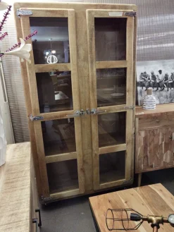 Vetrinetta modello  mobile vetrina 2 ante vintage  ghiacciaia  in stile moderno di Outlet etnico a PREZZI OUTLET